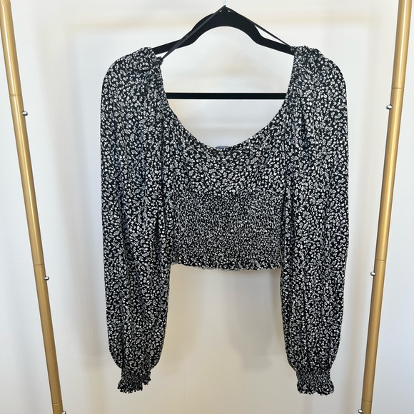 Love Tree Ditsy Floral Sweetheart Balloon Puff Sleeves Smock Waist Stretch Knit - Picture 4 of 5